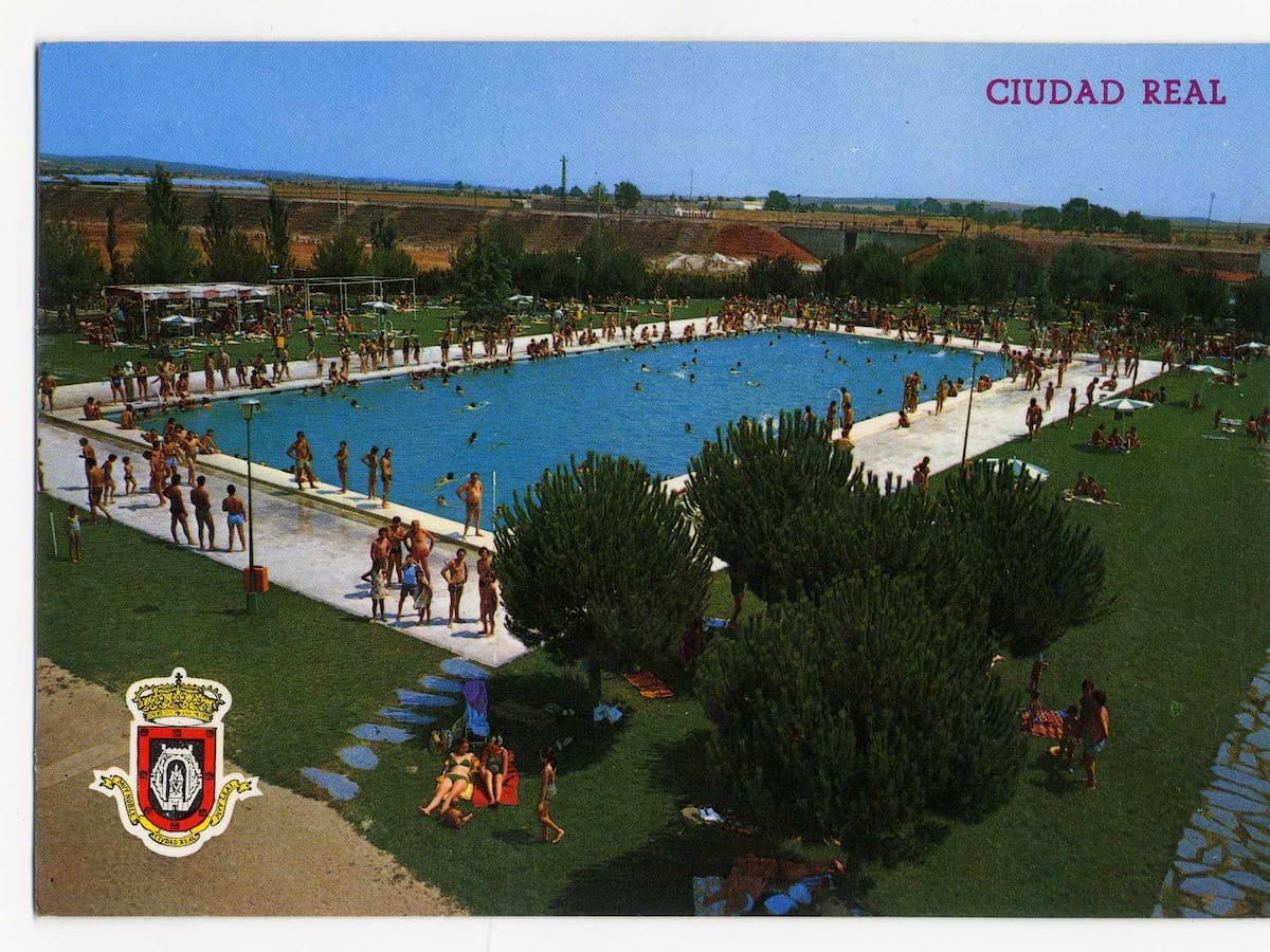 Postales Manchegas | Las piscinas, una necesidad social