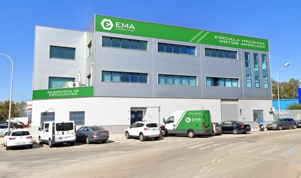 Exterior de las instalaciones de EMA Competición