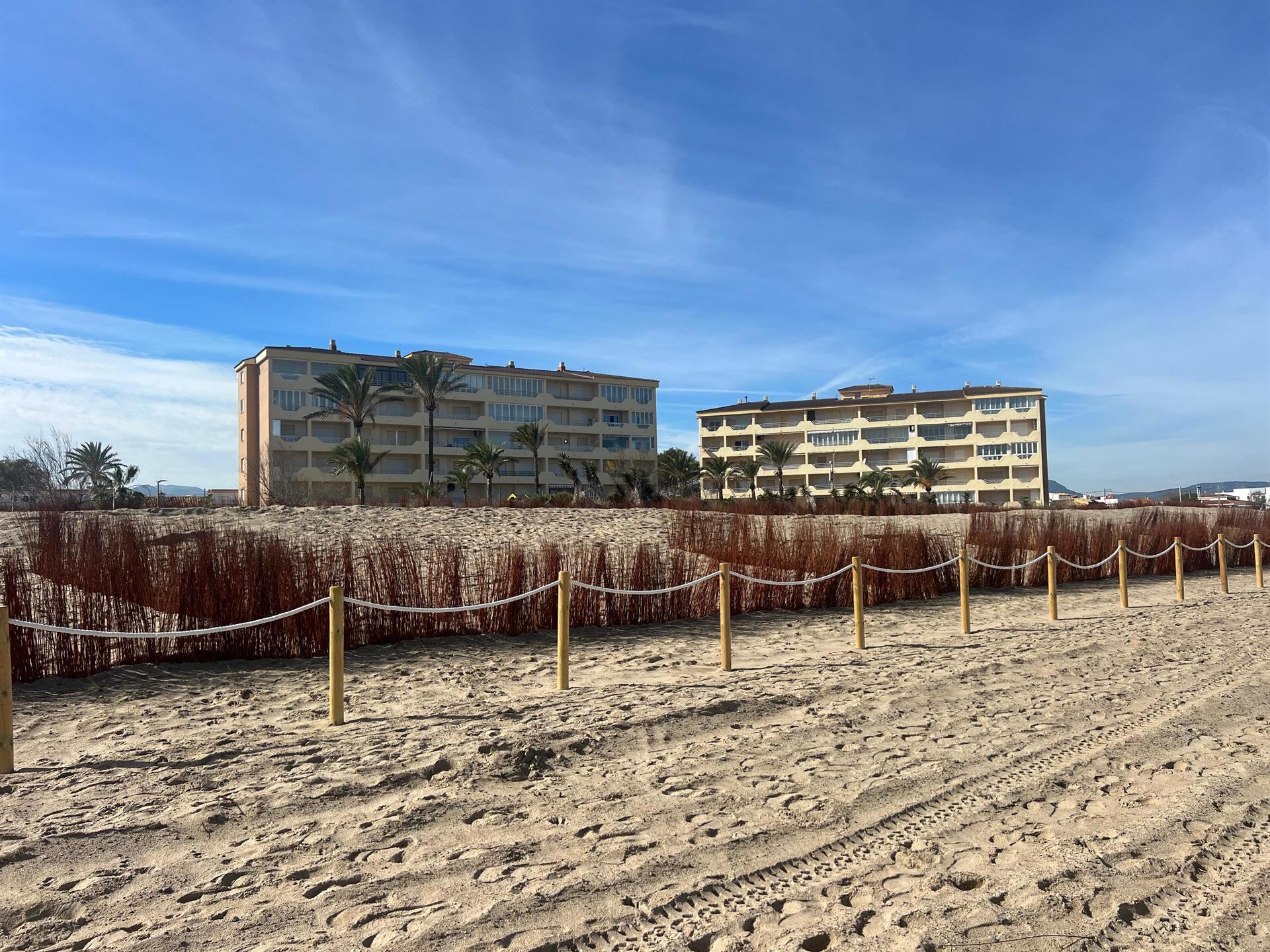 Playa Les Deveses de Dénia (Alicante), en una fotografía de archivo