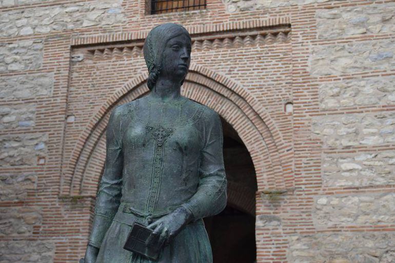 El coleccionismo, decoración y regalos se dan cita en la Gran Feria de Arévalo