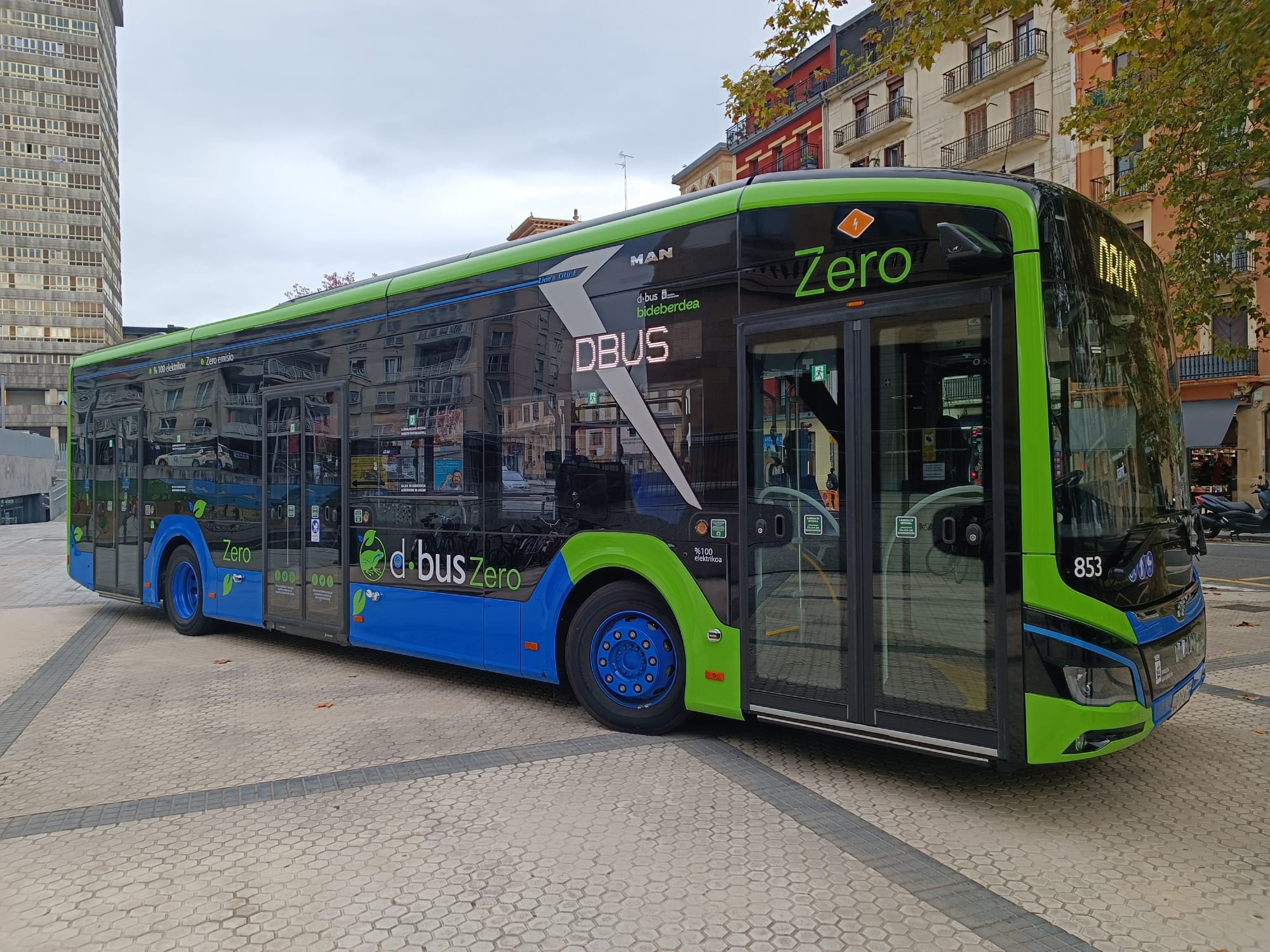 Descuentos en transporte y gratuidad a menores de 12 años, ratificados por la Diputación Foral