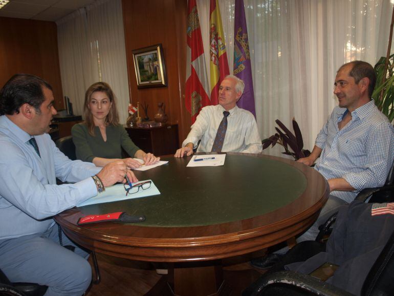 Reunión en la delegación territorial de la Junta en Palencia