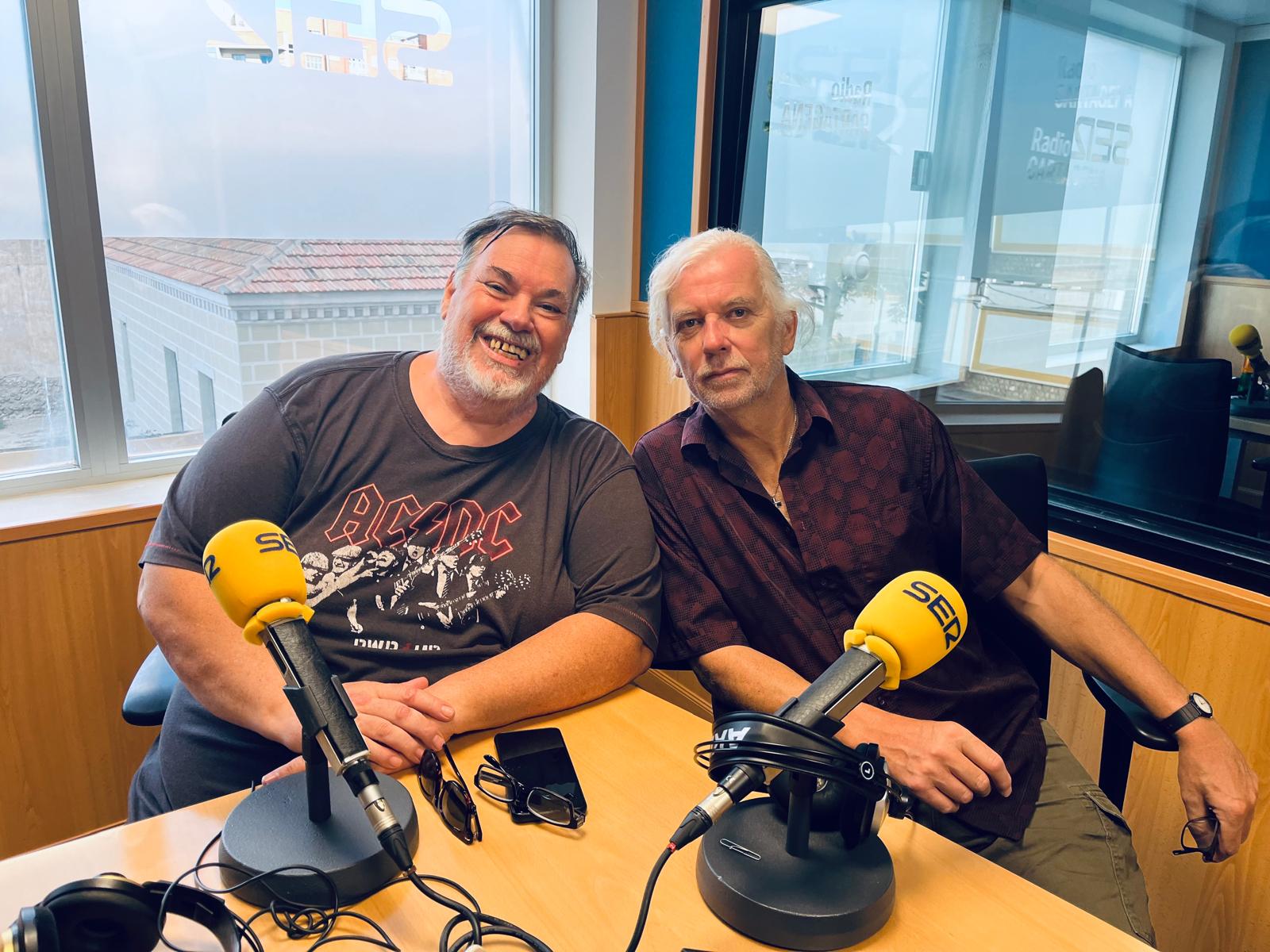 Domingo J. Casas y Steve de B-Movie