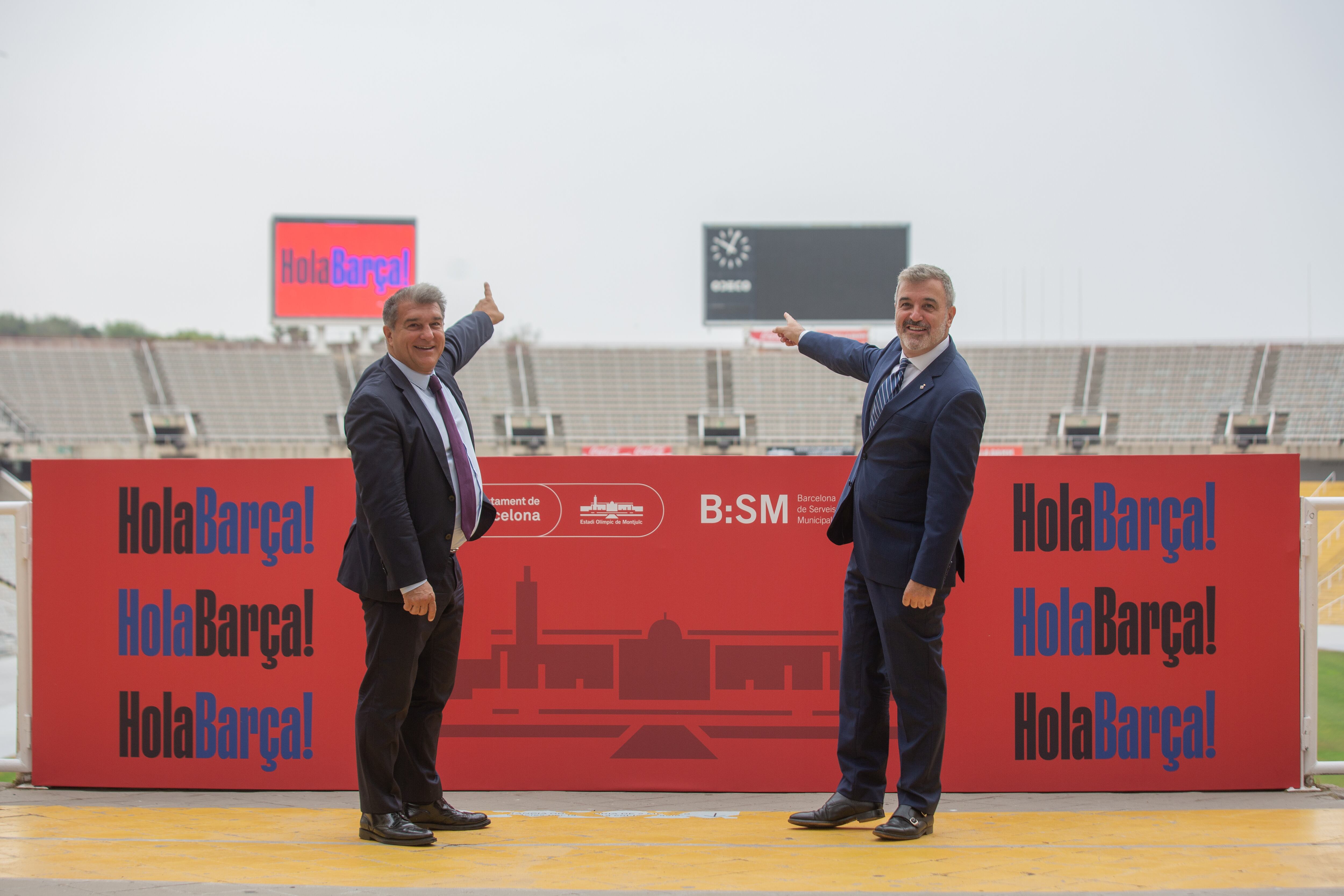 Joan Laporta y Jaume Collboni, en el Estadio Olímpico de Barcelona