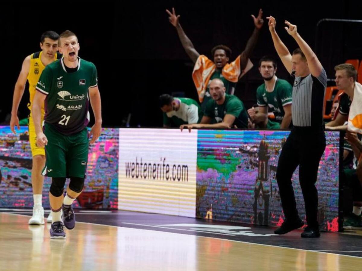 El Unicaja golpea primero