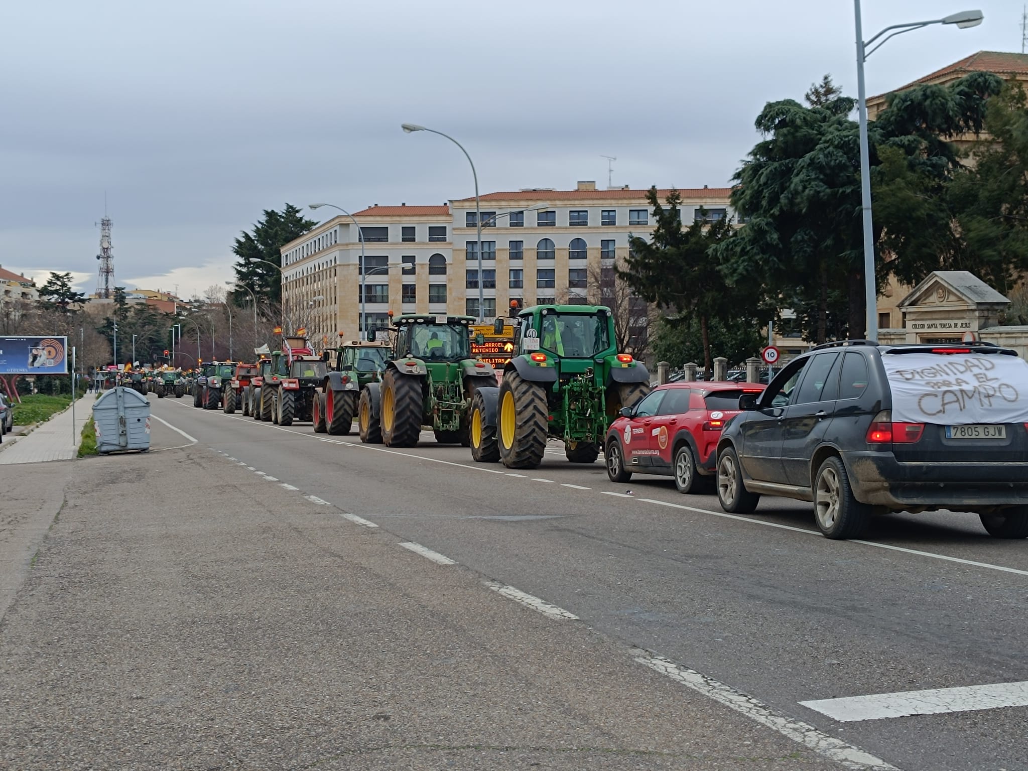 Los tractores llegan a Salamanca también desde la avenida de San Agustín/Cadena SER