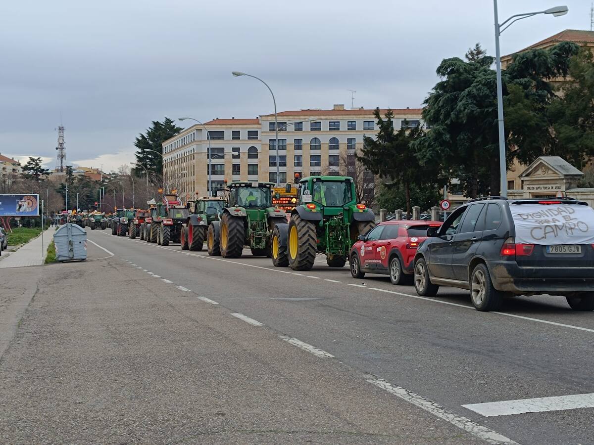 El caos en el centro de Salamanca este jueves deja paso a una tarde de movilizaciones y cortes en otras vías de fuera de la capital