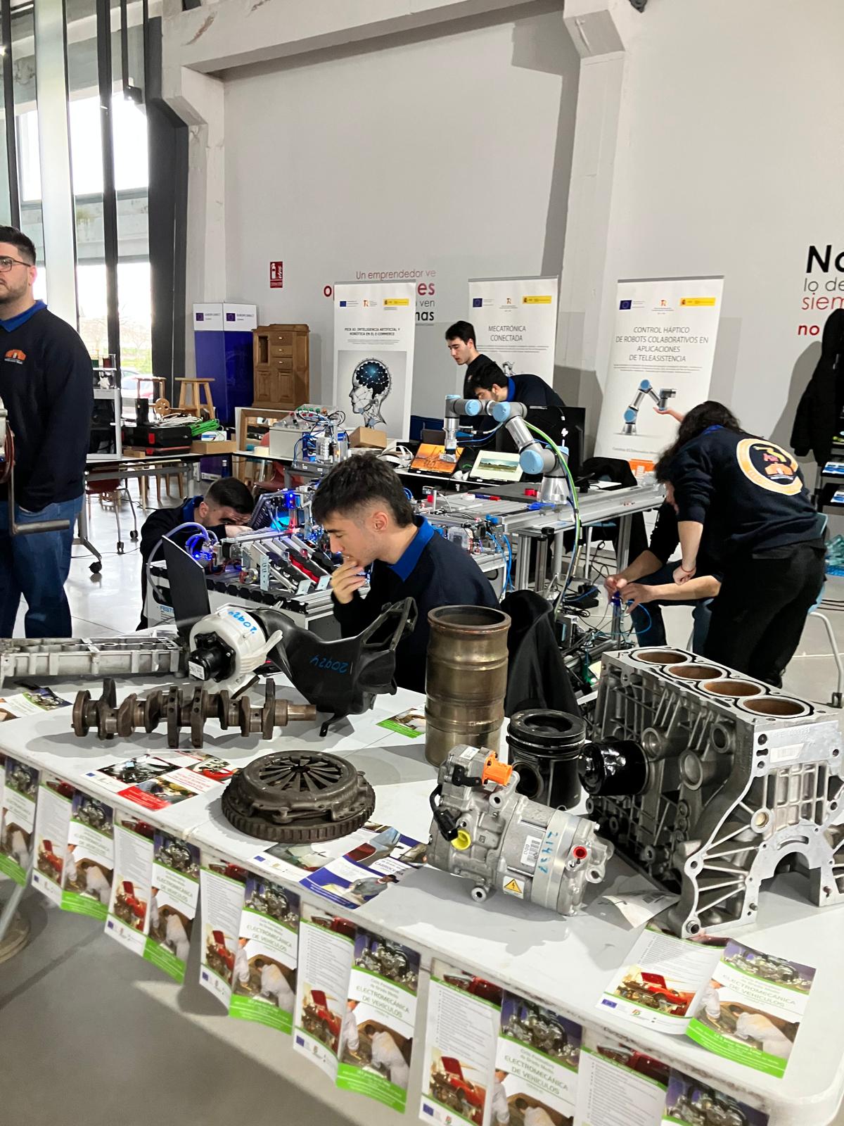 Imagen de una de las ferias de promoción de la FP convocadas por la Junta de Extremadura.