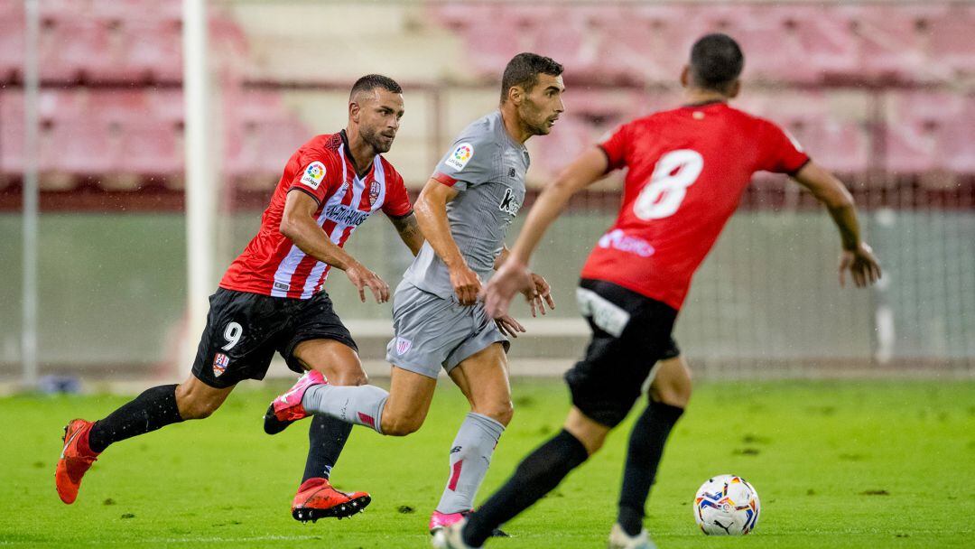 Sillero renueva y sale cedido al Numancia