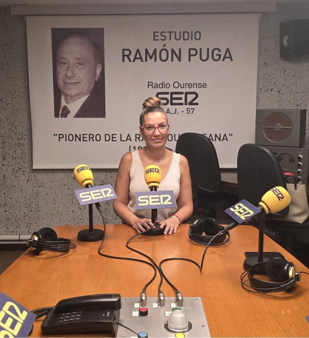 Rosario Cruz, Mulleres de Ourense