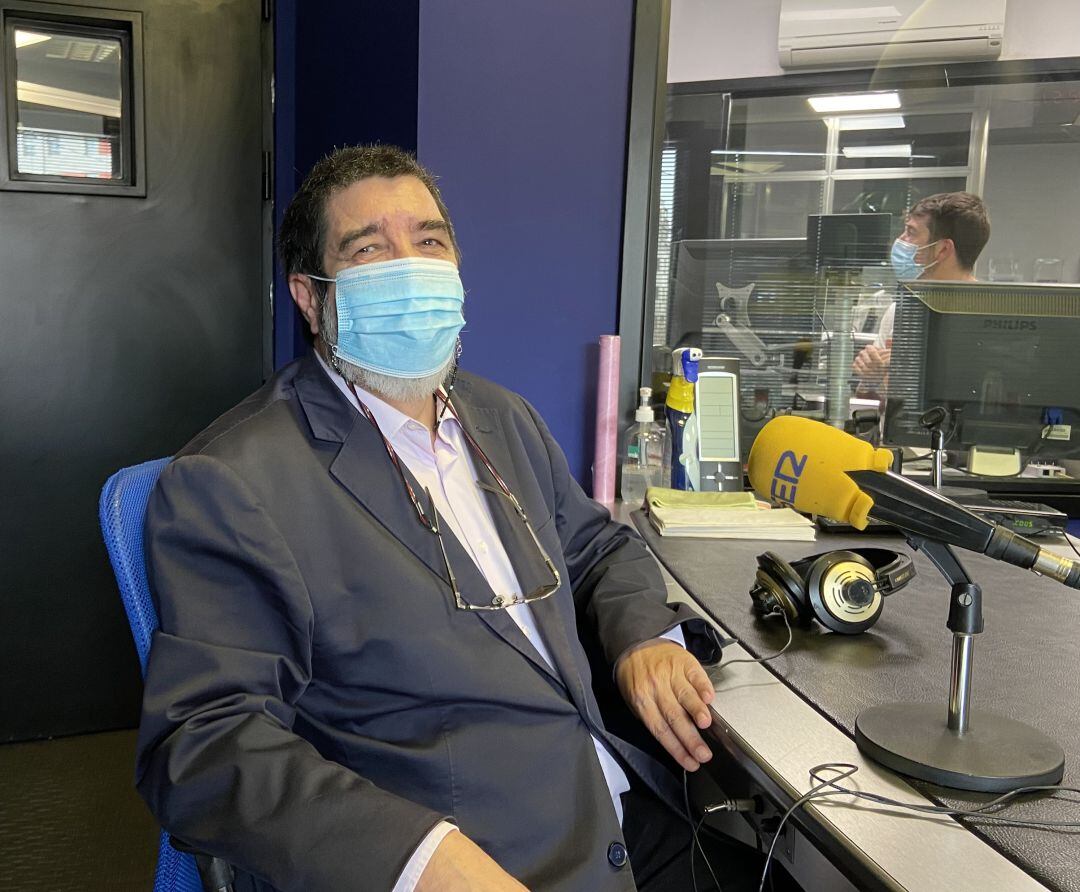 Manuel Mitadiel durante su entrevista en Radio León