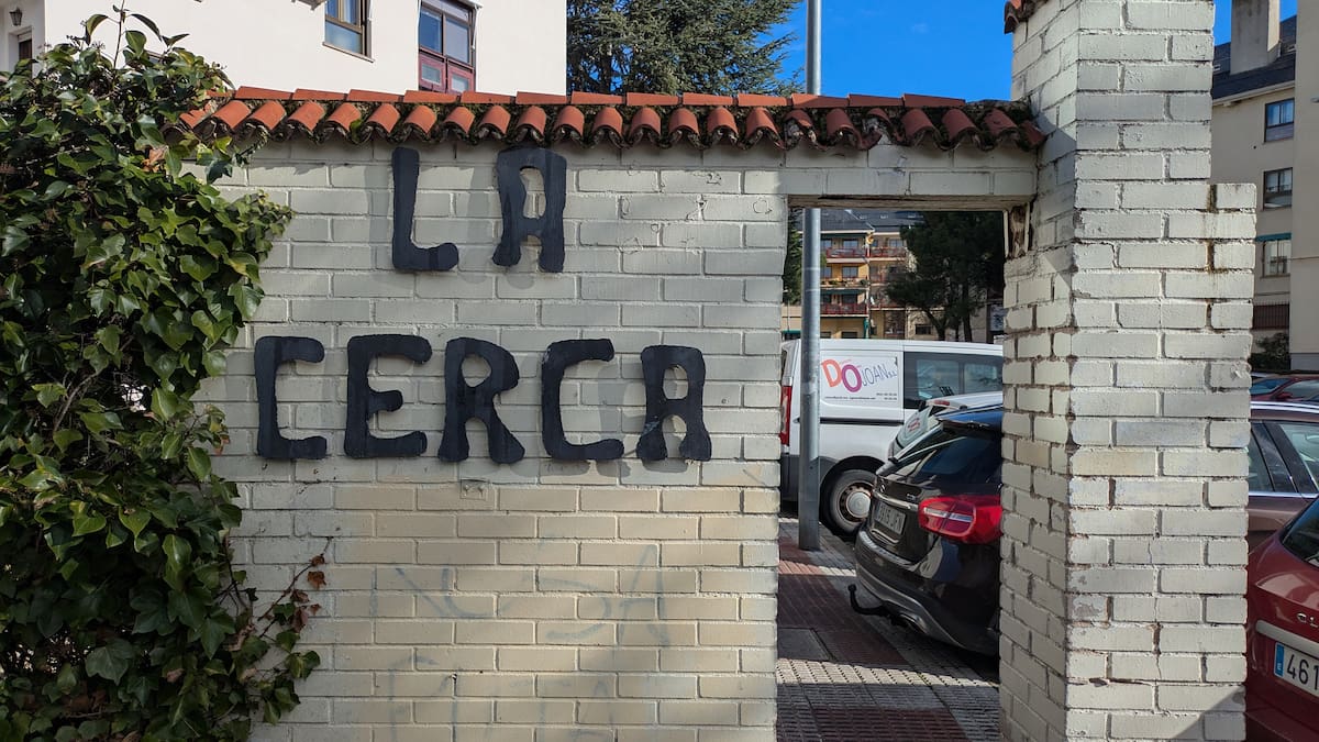 La Mancomunidad de La Cerca reclama al Ayuntamiento mejoras en aceras, calles y movilidad