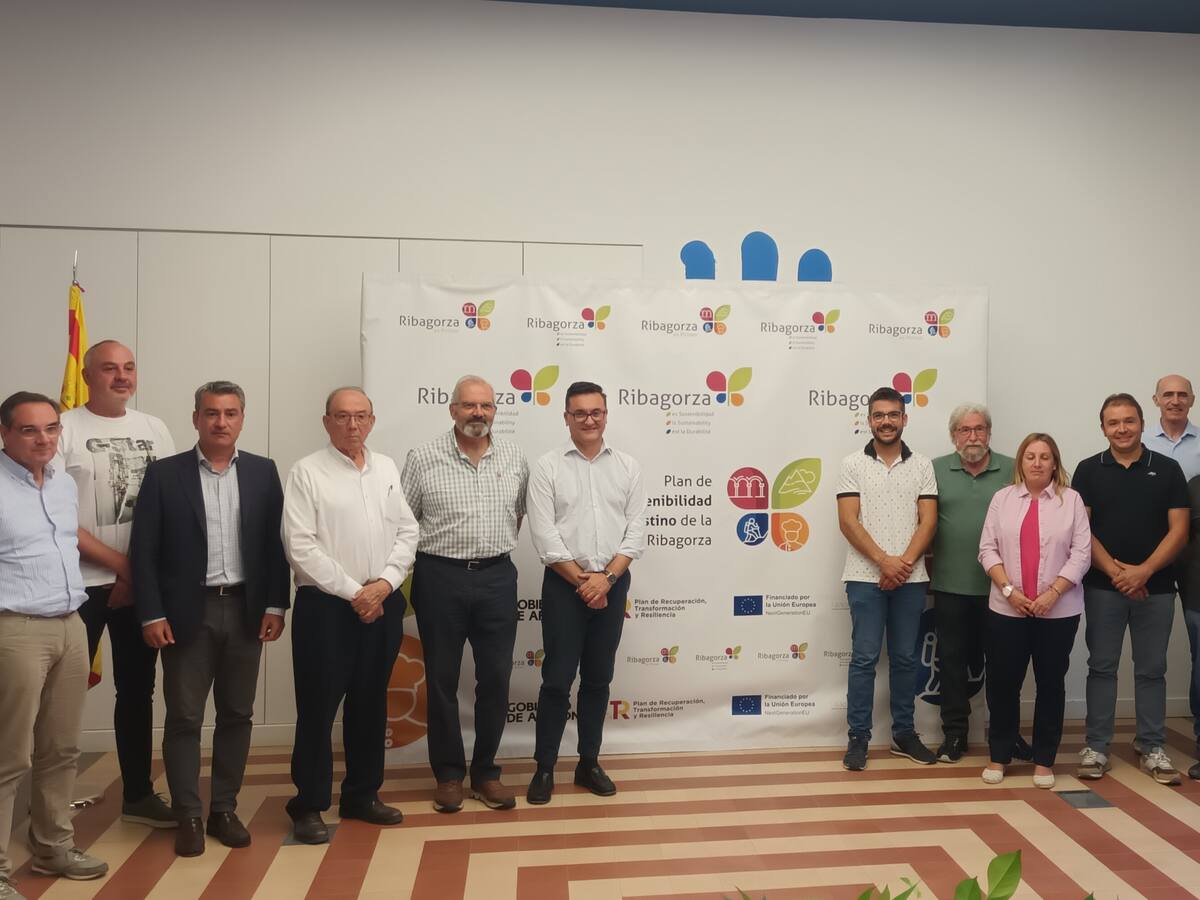 La Comarca de Ribagorza firma seis convenios para la mejora de los accesos a la lámina de agua en embalses