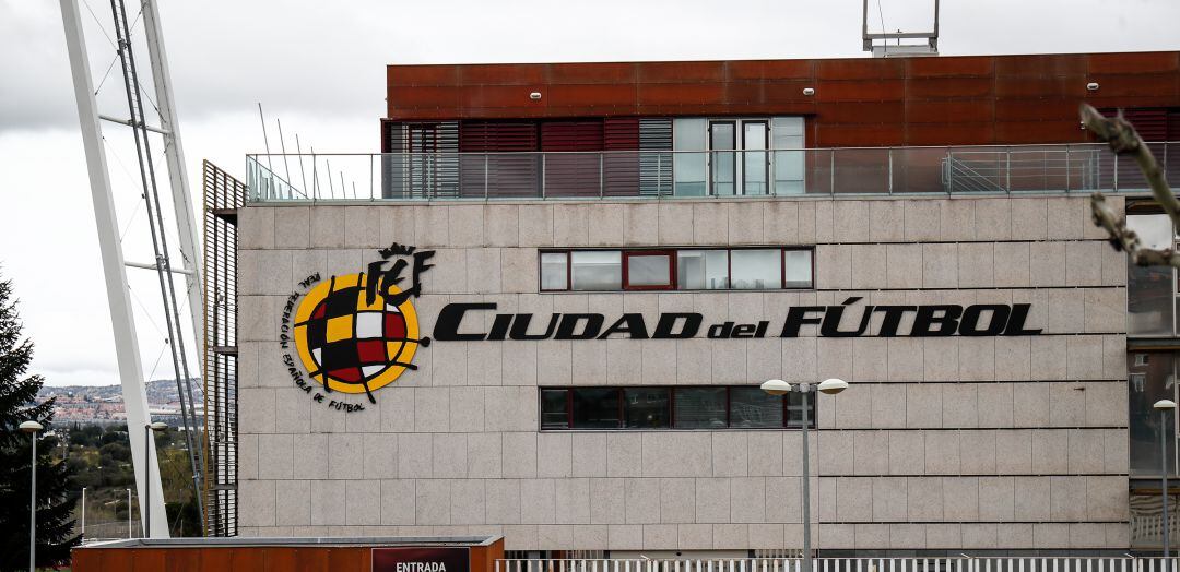 Imagen de la sede de la RFEF durante el confinamiento