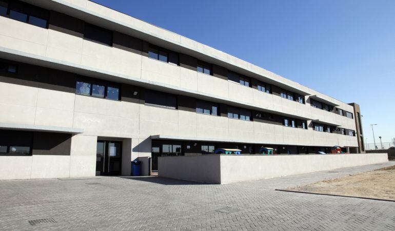 Las familias reclaman que Educación habilite más plazas en el colegio concertado católico de Parla