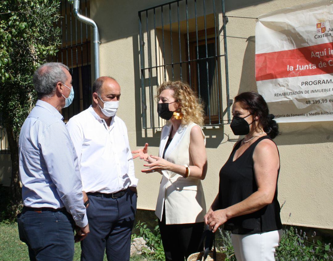 María Pardo,directora general de Vivienda, ha visitado hoy la vivienda rehabilitada de Brieva