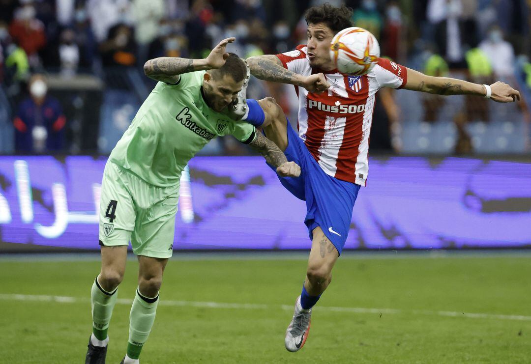 La acción que le costó la roja a Jose María Giménez