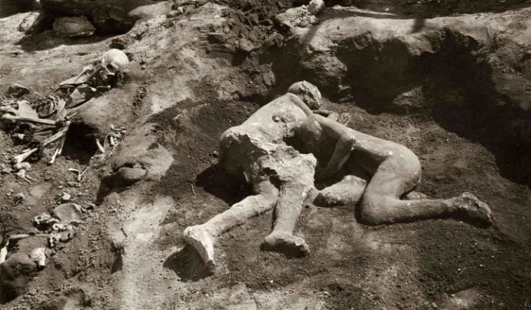 Los famosos cuerpos petrificados de Pompeya.