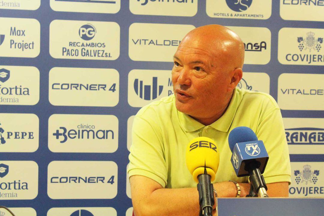 Andrés García Tébar, entrenador del Xerez DFC