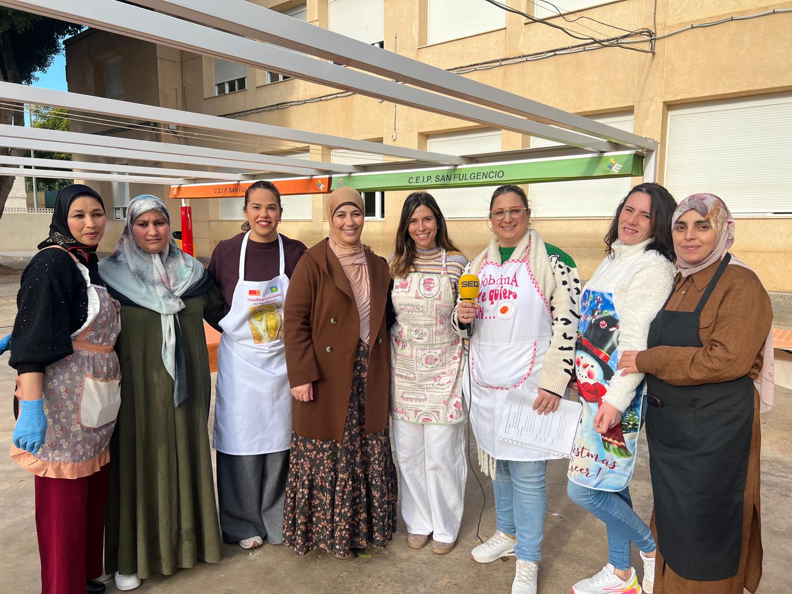 El colegio San Fulgencio lleva las “pelotas” de Pozo Estrecho a una tradición inclusiva para todos