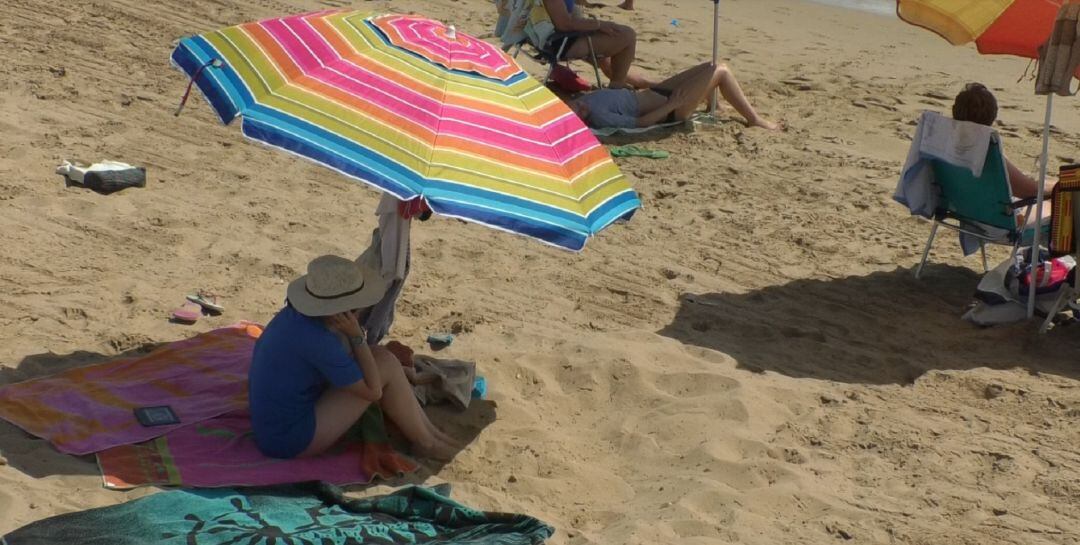 Imagen de archivo en playa Arenales del Sol