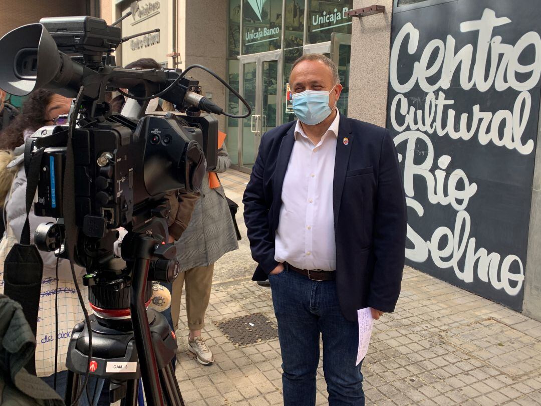 Gerardo Álvarez Courel