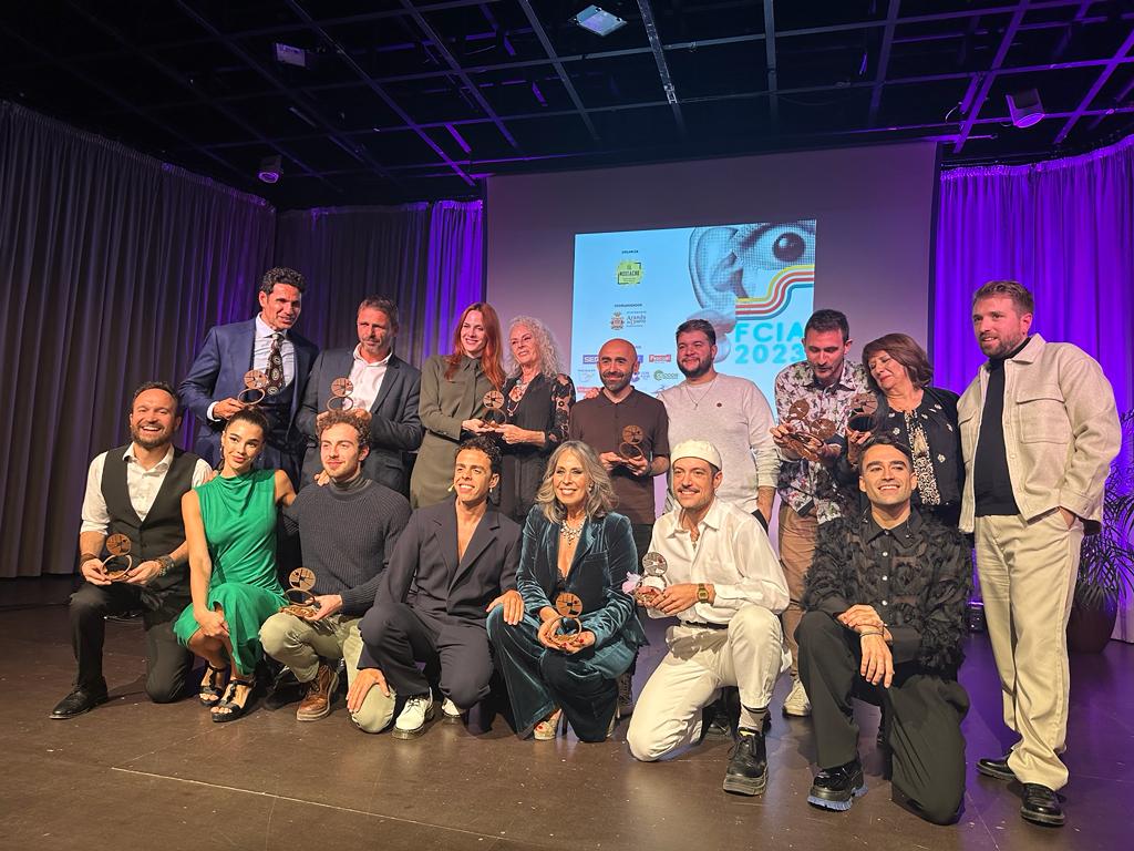 Foto de familia de la gala final del Festival  Internacional de Cortos de Aranda