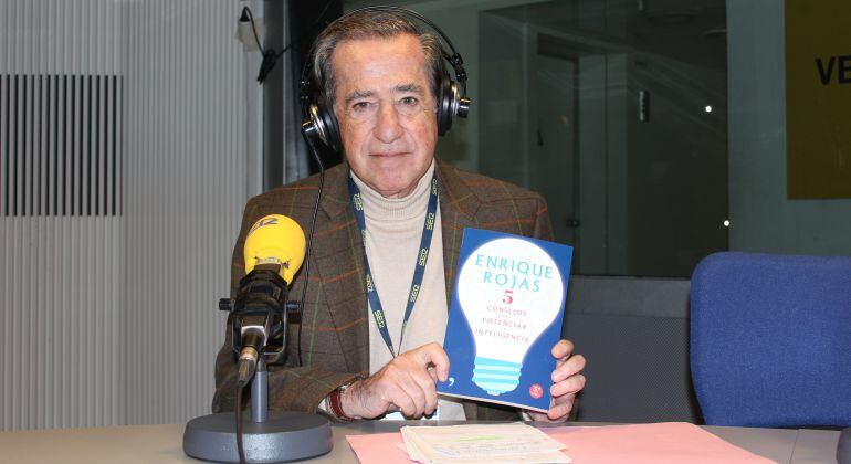 El psiquiatra Enrique Rojas presenta en &#039;Hoy por hoy&#039; con Gemma Nierga su nuevo libro &#039;Cinco consejos para potenciar la inteligencia&#039;.