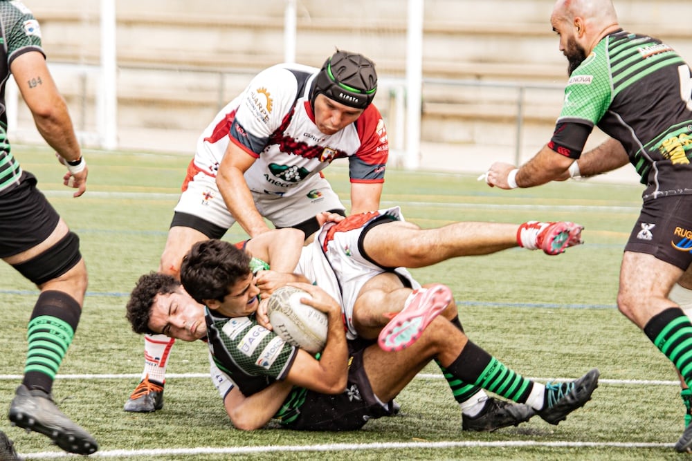 URA paga la falta de ritmo en la primera jornada.