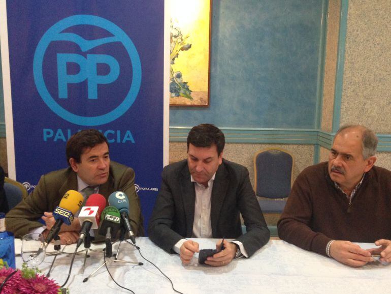 Carlos Cabanas, Carlos Fernández Carriedo y Manuel Betegón