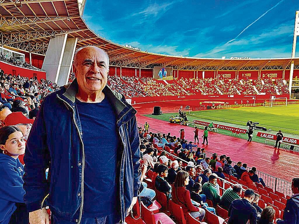 Comentarista del Carrusel Deportivo de la Cadena SER y analista de LA VOZ.