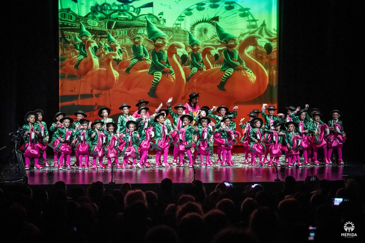 Los Taratachín se presentaron bajo el tipo de &#039;Un duende muy flamenco&#039;. Ayto. Mérida