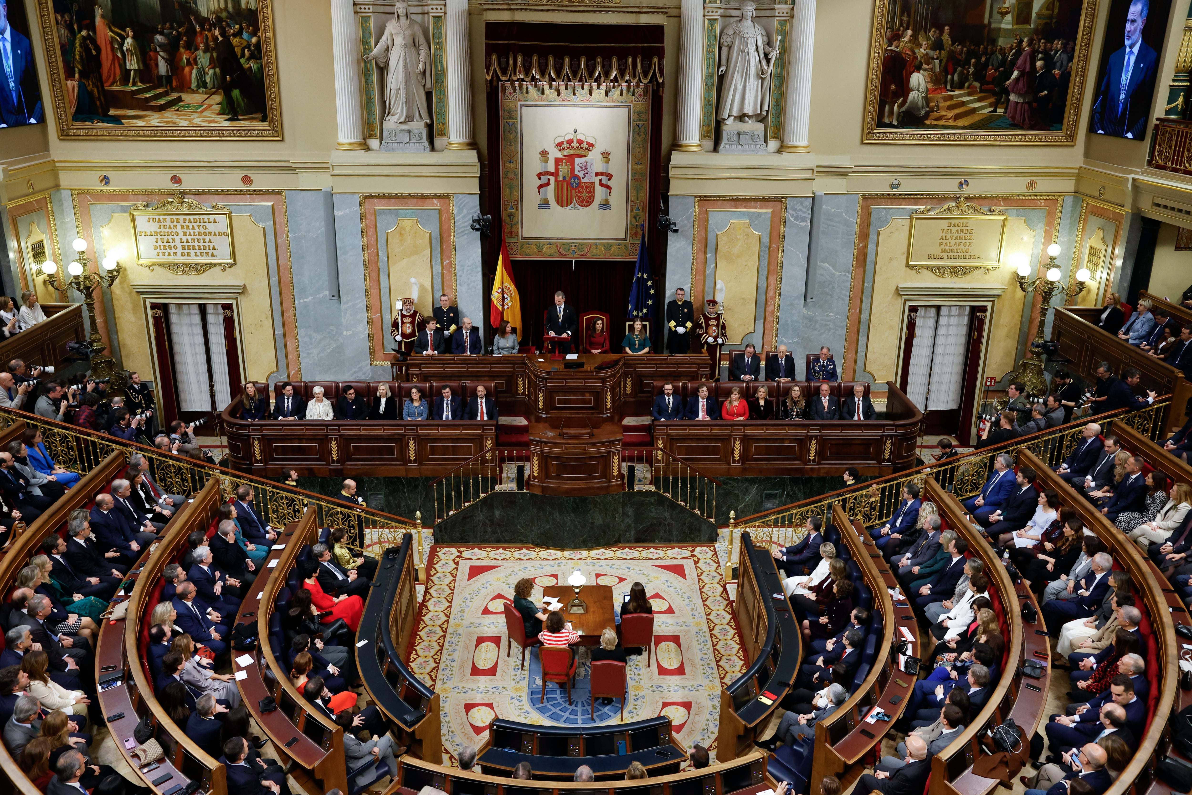 MADRID, 29/11/2023.- Vista general de la solemne apertura de la XV Legislatura, en una sesión conjunta de las Cortes Generales que se celebra en el Congreso y donde el rey pronunciará un discurso ante el nuevo Gobierno de Pedro Sánchez y los diputados y senadores elegidos el pasado 23 de julio. EFE/ J.j. Guillén POOL
