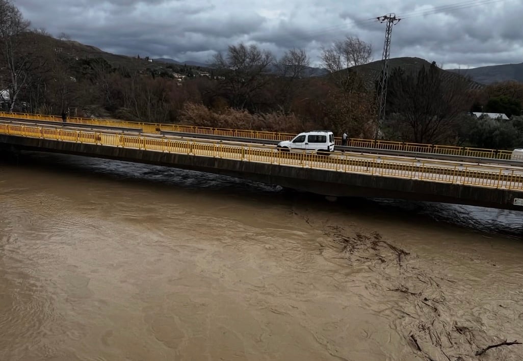 Estado del río a su paso por Puente Tablas este miércoles, 28 de enero.