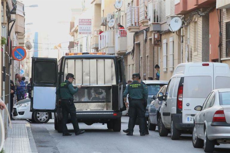 Detenido tras presuntamente asesinar a su hijo en Balerma.