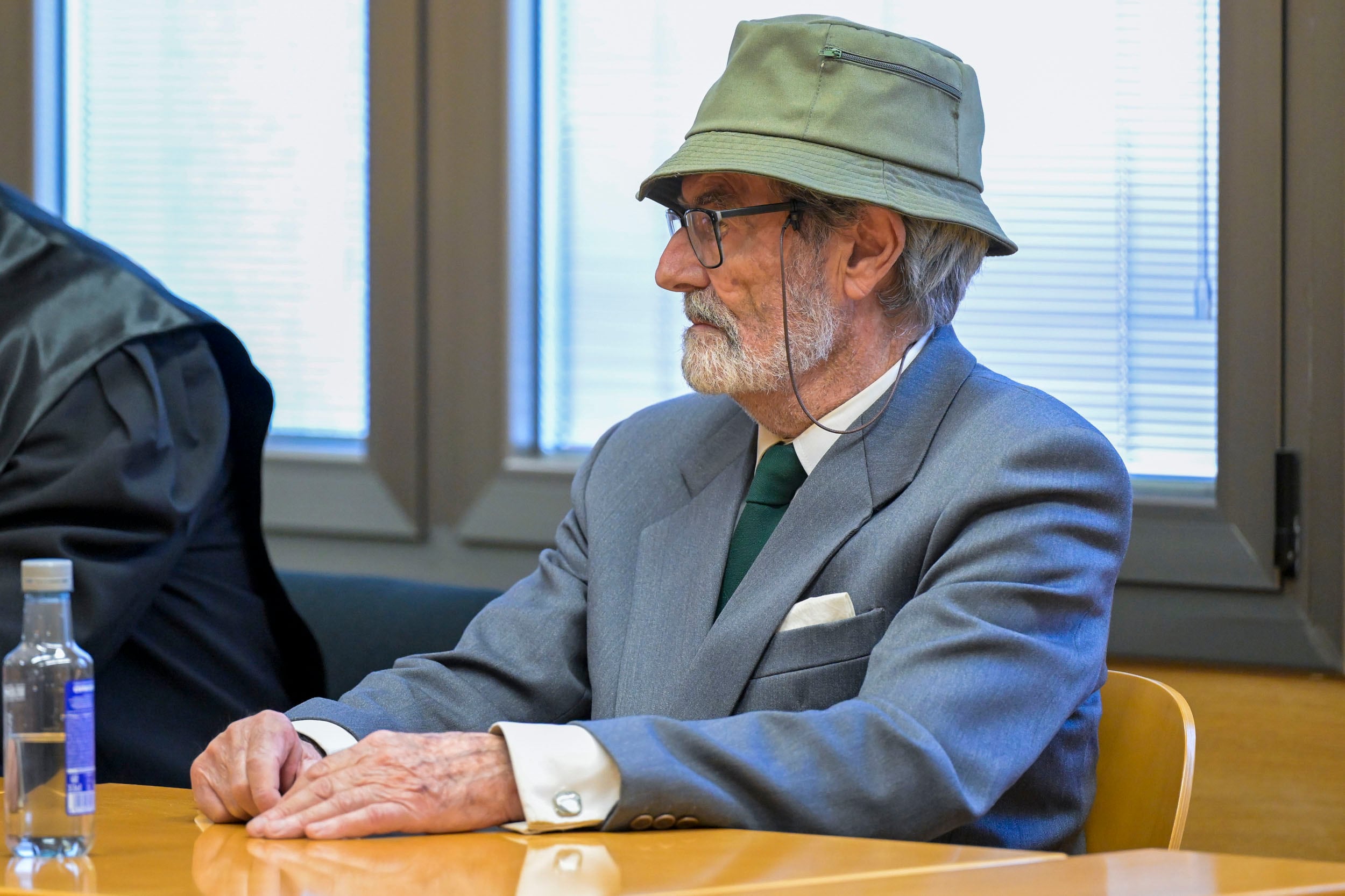 José Lomas durante la lectura del veredicto del jurado popular