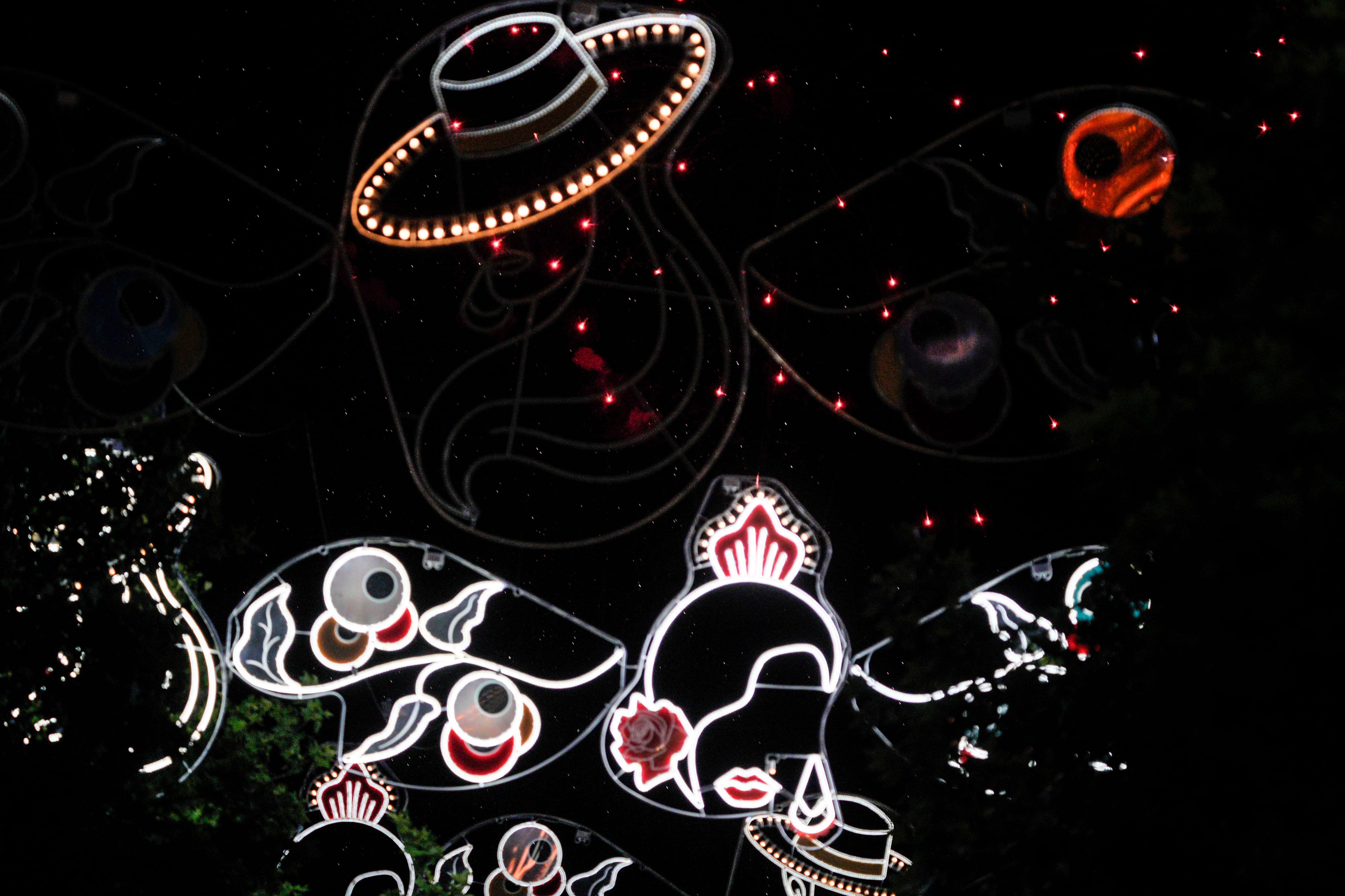 CORDOBA, 20/05/2023.- Vista de la inaguración de la Feria de Nuestra Señora de la Salud, esta madrugada del sábadoen Córdoba.- EFE/ Rafa Alcaide