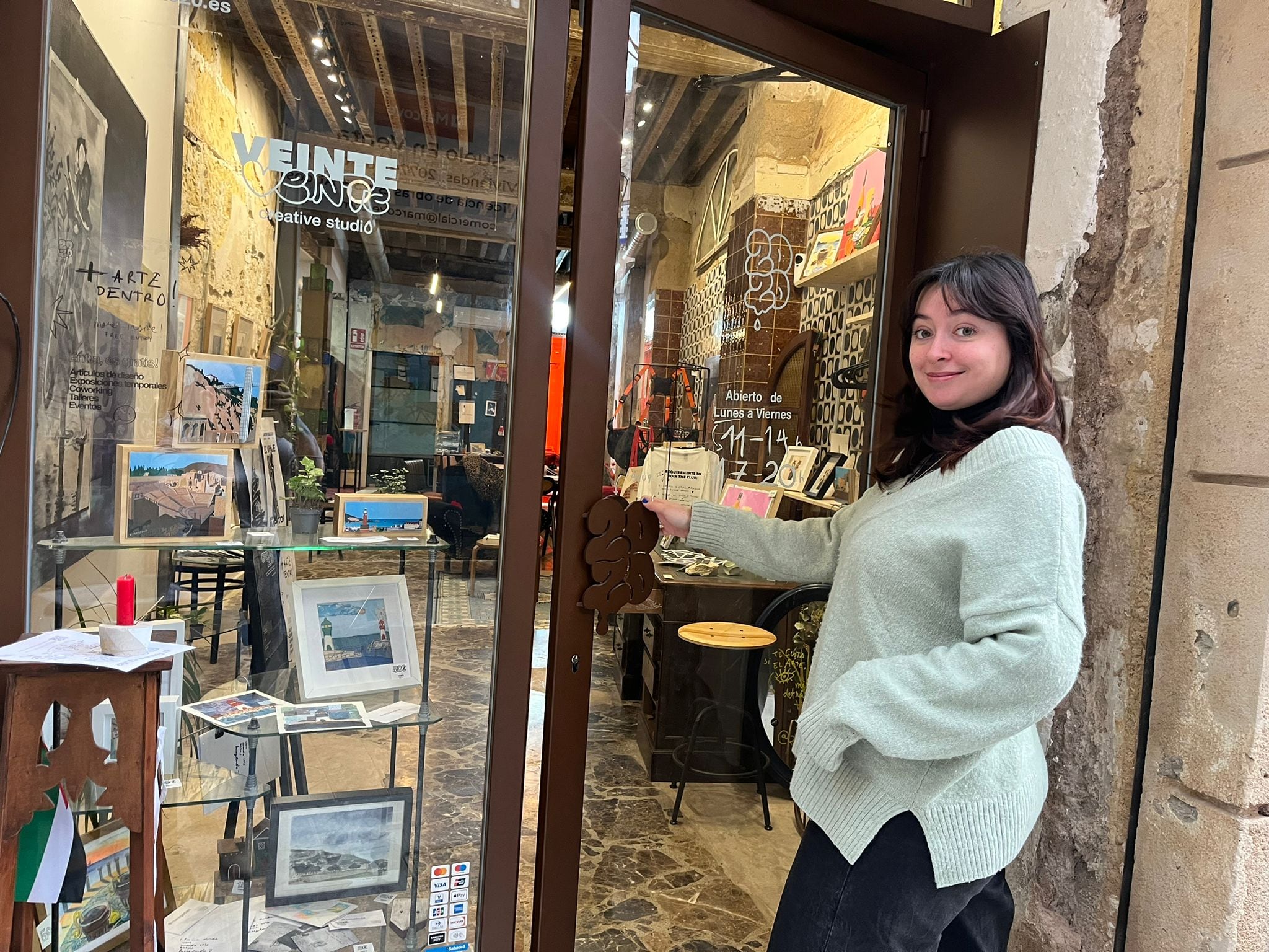 'La Galería' arranca el año con Javier Cruzado y el debate sobre la falta de espacios compartidos para artistas en Cartagena