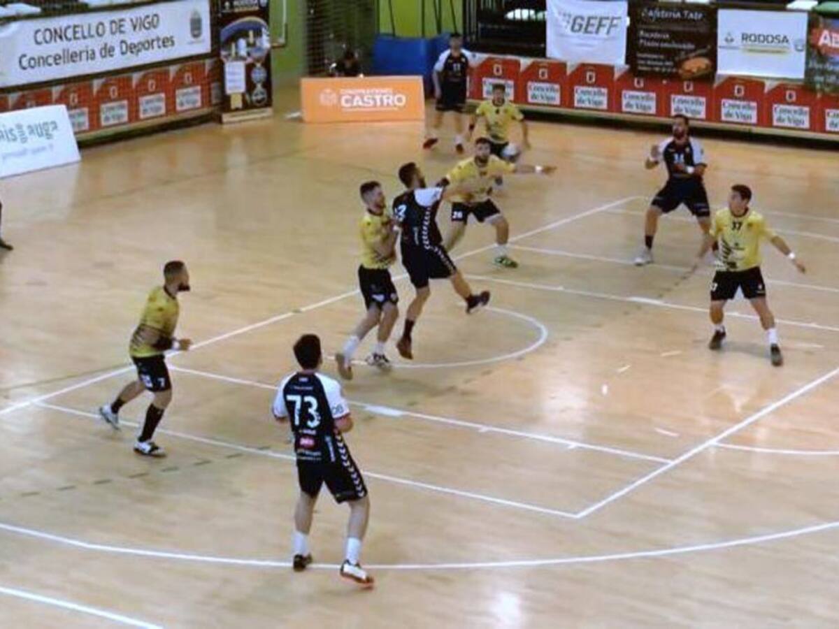 El Elda - C.E.E. se queda sin opciones de ascenso (22-31)