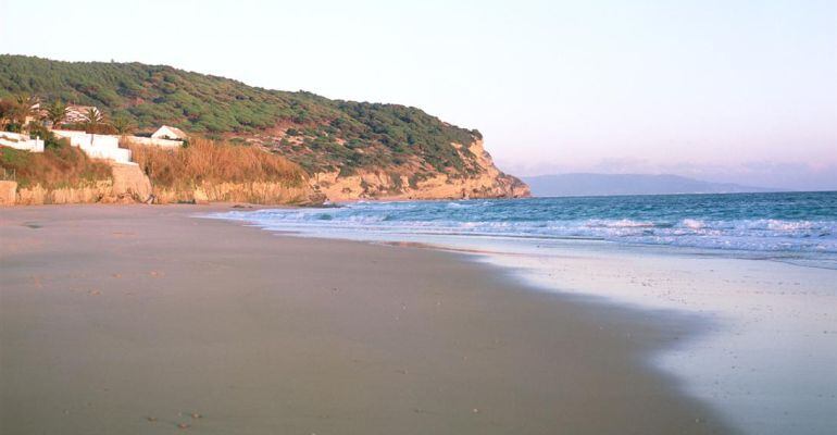 Un tramo de playa del área don ha aparecido el cuerpo