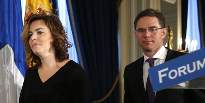 La vicepresidenta del Gobierno, Soraya Sáenz de Santamaría, y el primer ministro finlandés, Jyrki Katainen, en Madrid