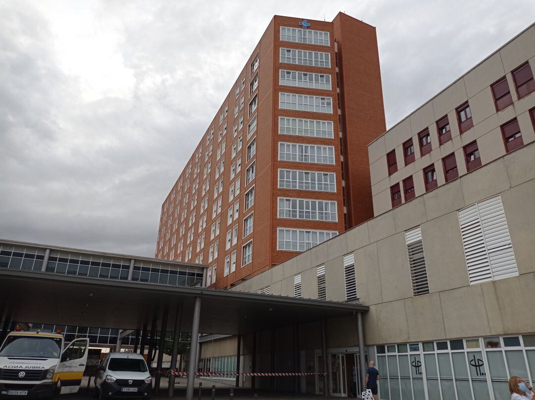 Hay más pacientes ingresados en la UCI que en planta en Palencia