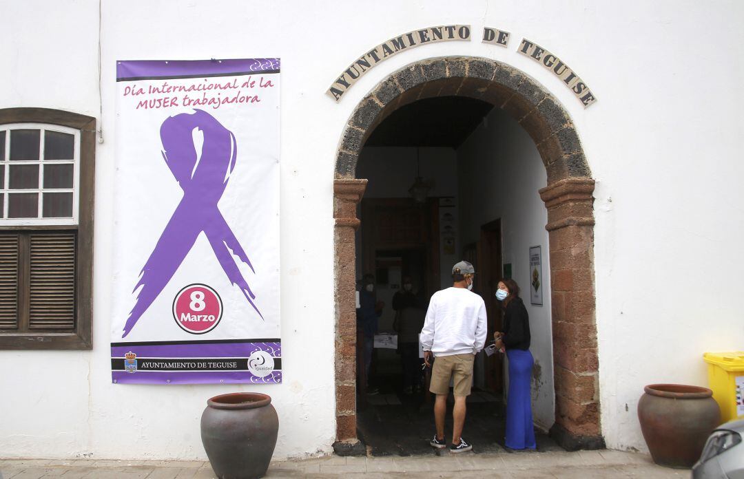 Fachada del Ayuntamiento de Teguise.