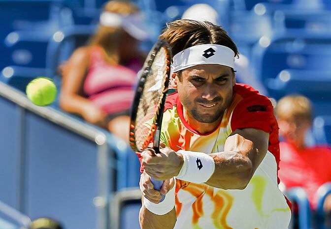 Ferrer devuelve una bola en el Masters 1.000 de Cincinnati