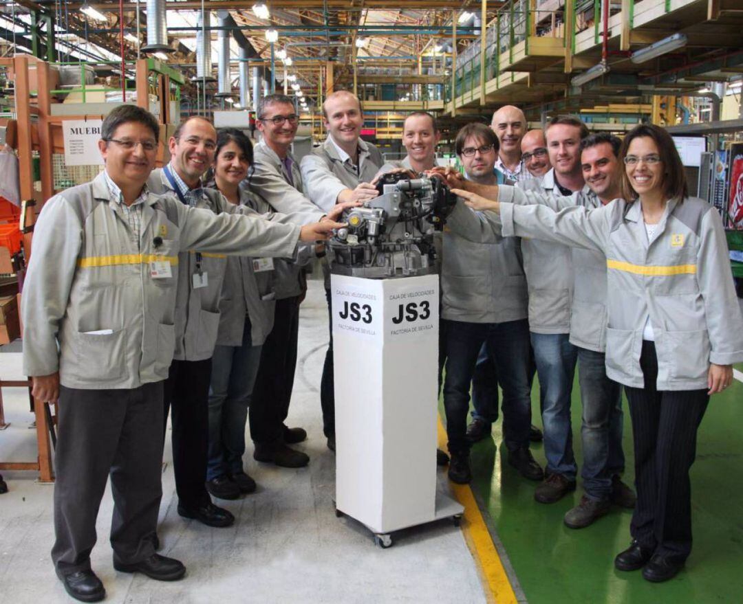 Trabajadores de Renault en la planta de Sevilla