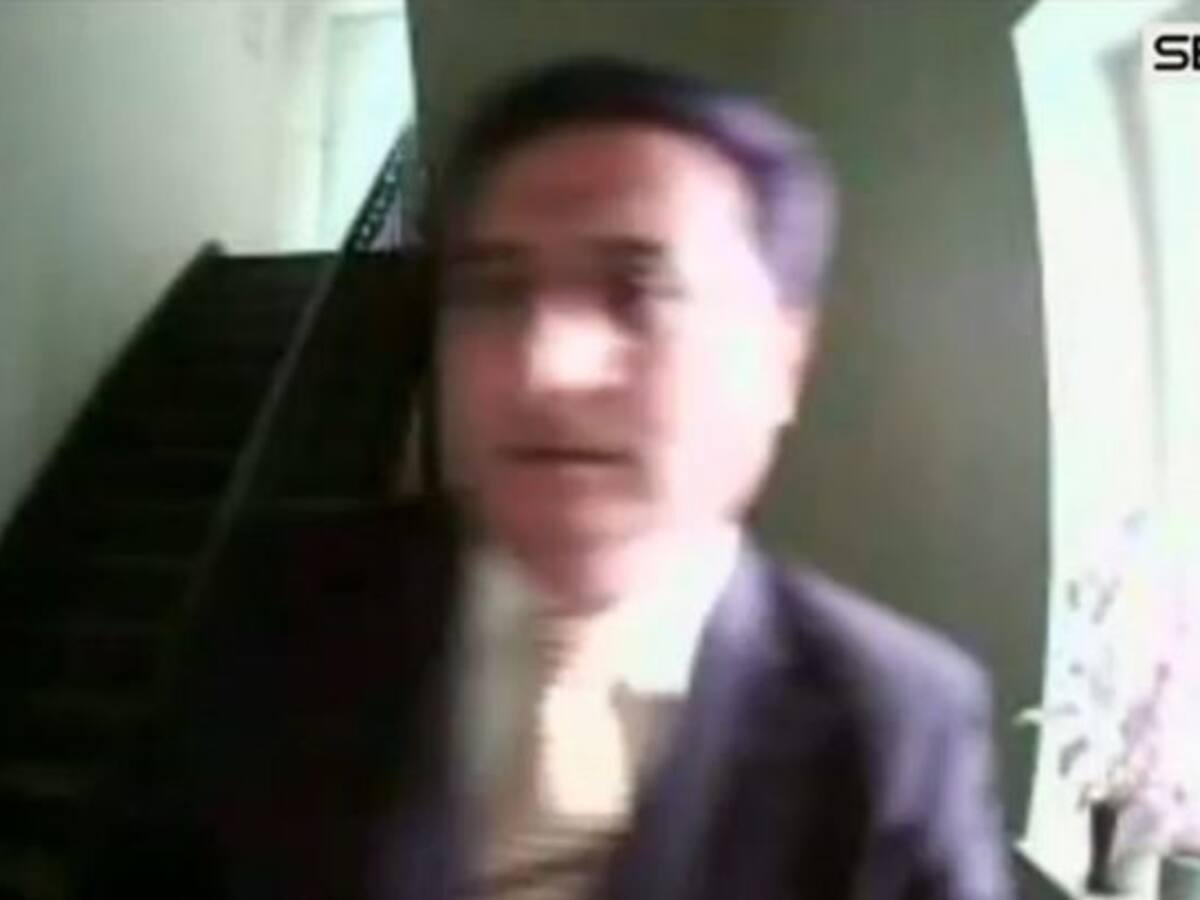 Les engañaba prometiéndoles amor y trabajo