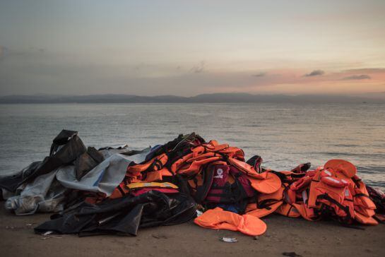 Fotogalería: Lesbos, entre el olvido y la muerte