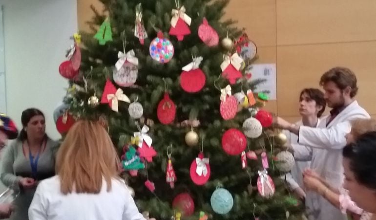 Los pacientes, protagonistas de la Navidad en el Hospital Infanta Sofía