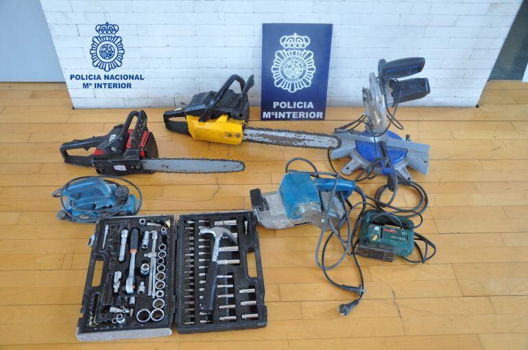 Herramientas recuperadas por la Policía