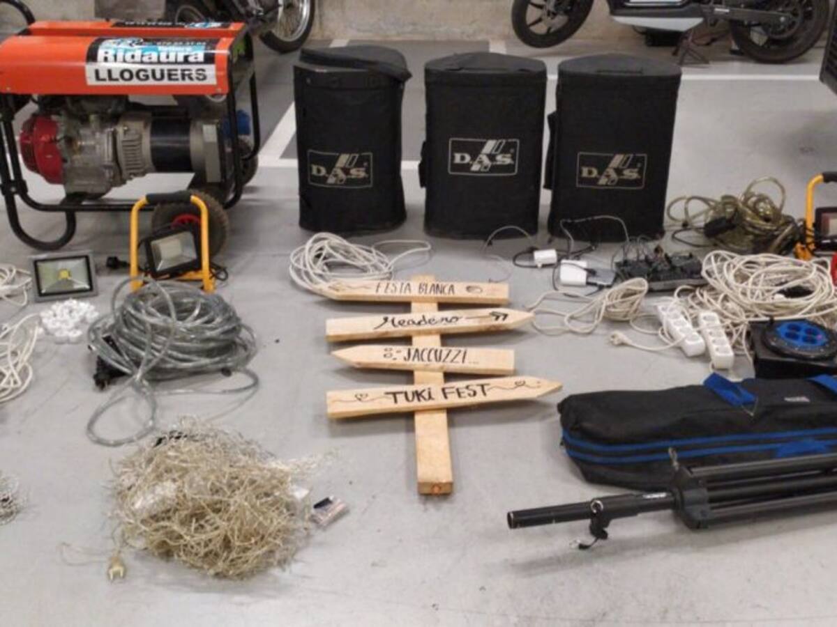 Desmantellada una festa il·legal a Lloret